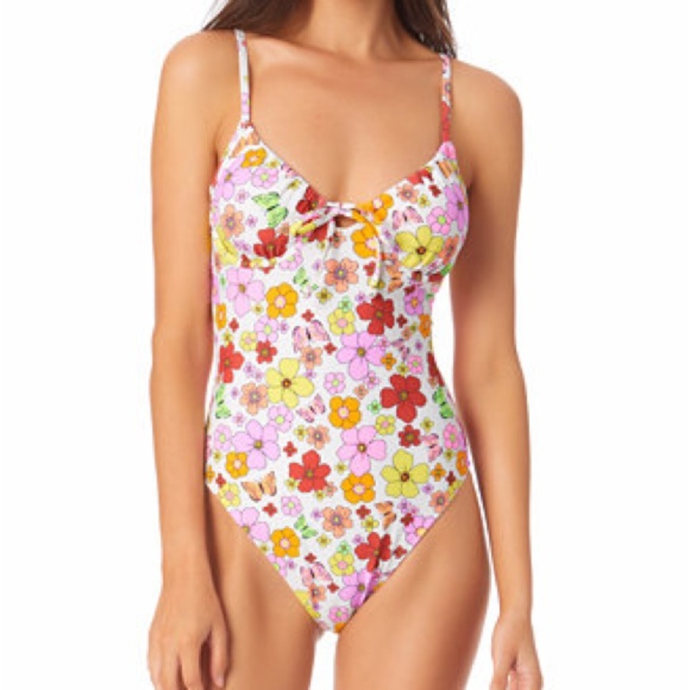 California waves one piece floral swimsuit size medium BATHINGSUIT BEACH RESORT